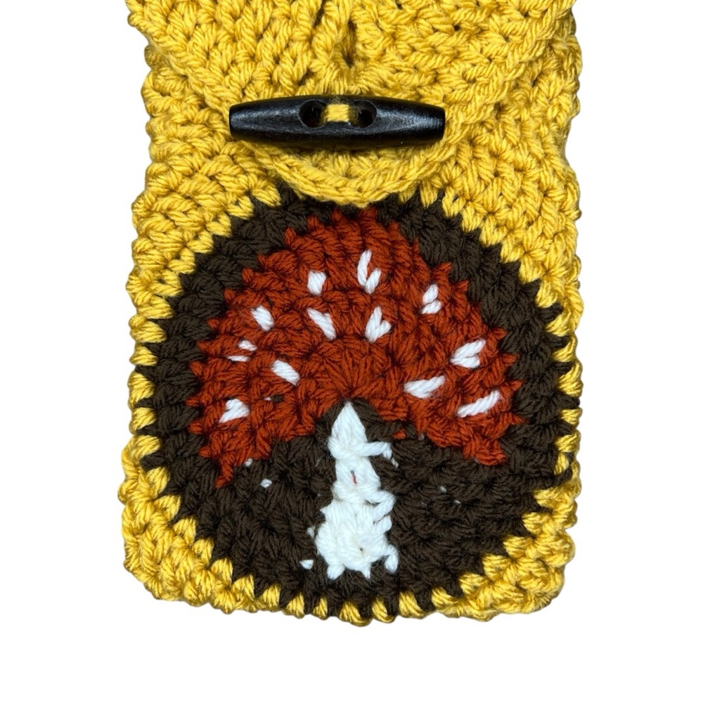 HANDMADE Crocheted Toadstool Granny Square Phone Cover Pouch - Picture 2 of 6